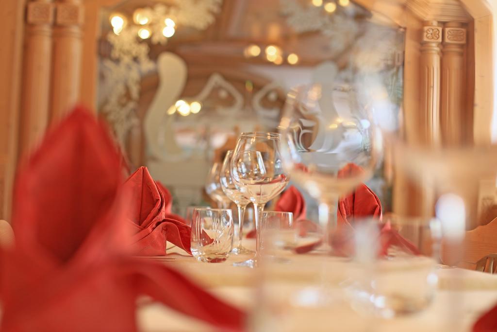 Hotel Laurin Canazei Oda fotoğraf